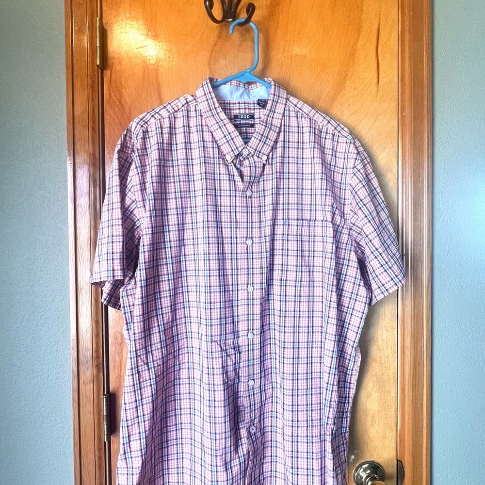 Izod Men's Pink and Blue Plaid Button-Down Shirt